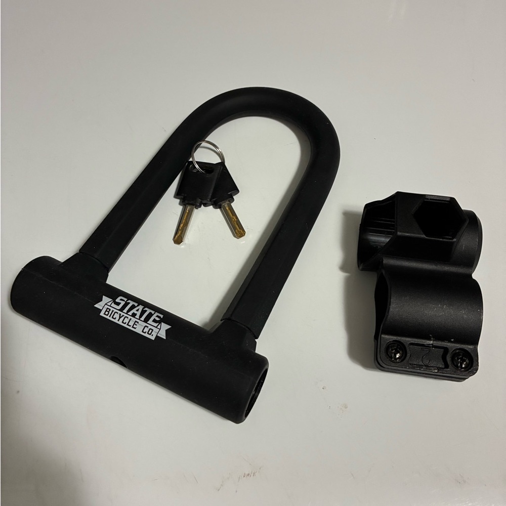 Black U-Lock with Keys